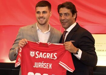 David Jurásek a prezident Benfiky Rui Costa