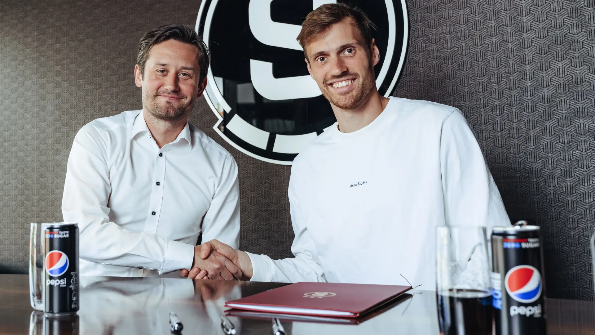 Tomáš Rosický a Asger Sörensen