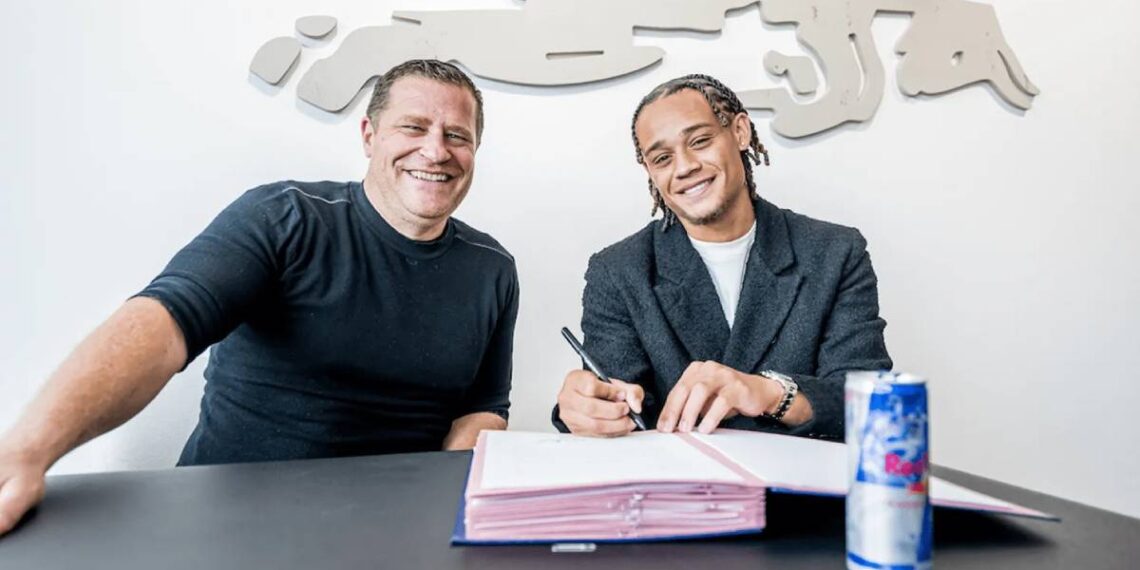 Max Eberl a Xavi Simons