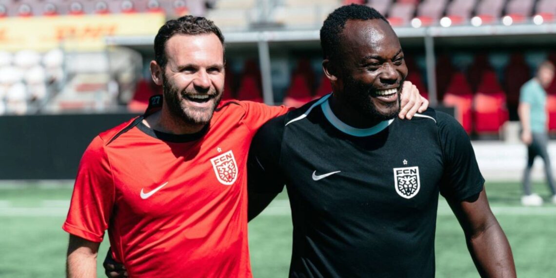 Juan Mata a Michael Essien