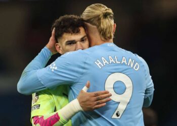 Ederson a Erling Haaland