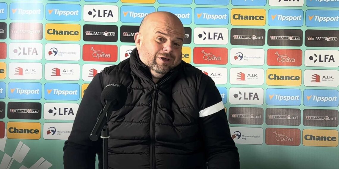 Roman Nádvorník