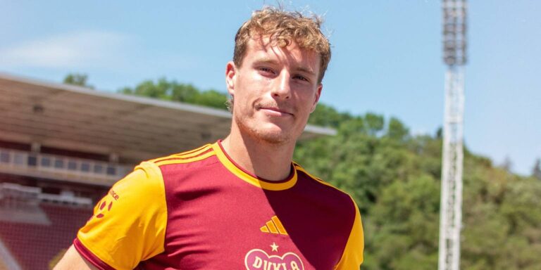 Marios Pourzitidis