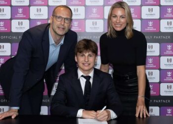 Damián Čech se svými rodiči