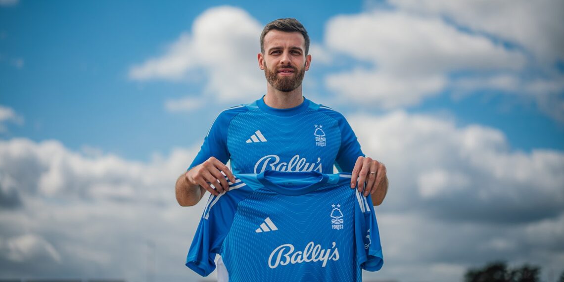 Angus Gunn