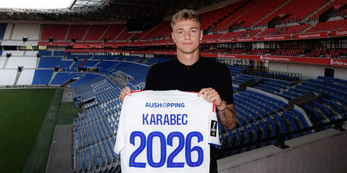 Adam Karabec