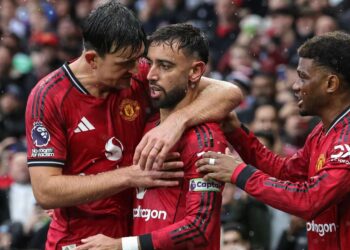 Harry Maguire a Bruno Fernandes