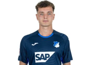 Fisnik Asllani