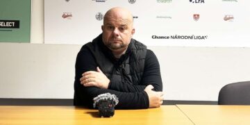 Roman Nádvorník
