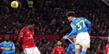 Ladislav Krejčí skóruje na Old Trafford