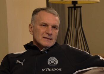 Roman Skuhravý