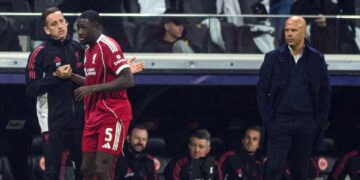 Ibrahima Konaté a Arne Slot
