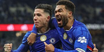 Enzo Fernández a Reece James