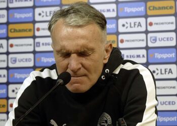 Roman Skuhravý