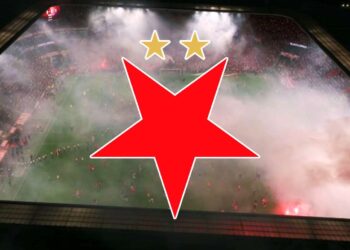Fanoušci Slavie při nedohraném derby