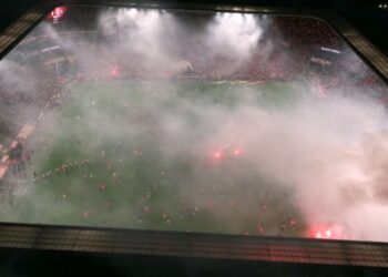 Fanoušci Slavie při nedohraném derby