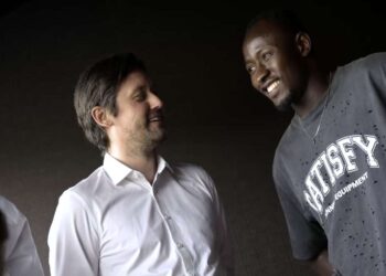 Tomáš Rosický a Ebrima Singateh