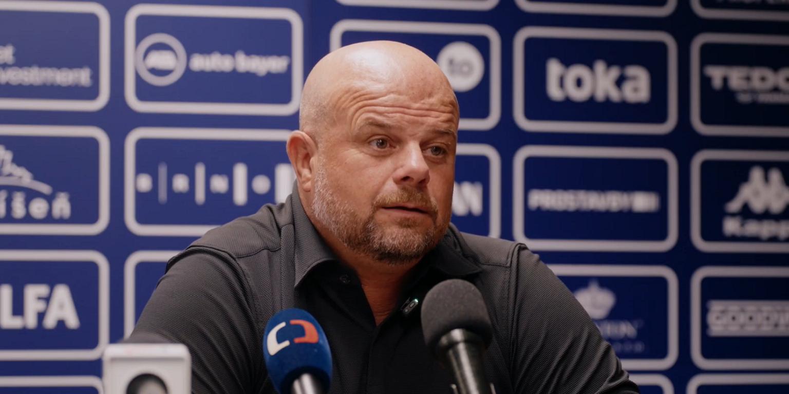 Roman Nádvorník